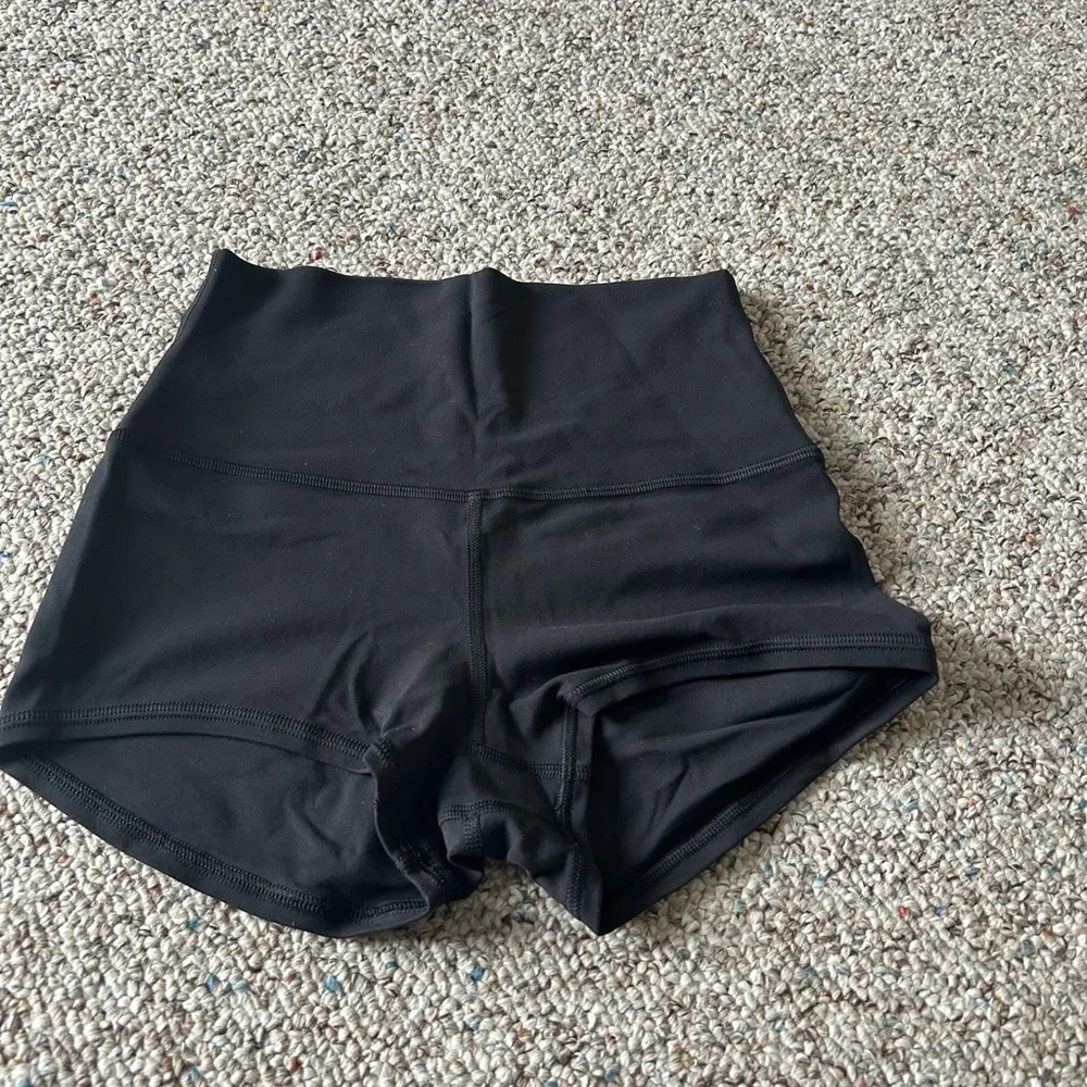 Lululemon Align 2” high rise short - Picture 1 of 5